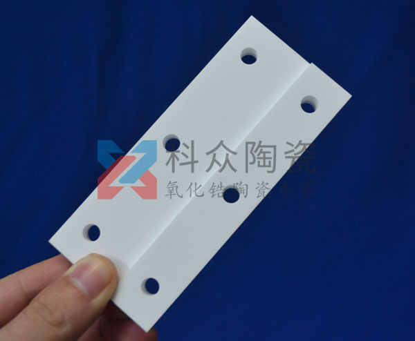 耐磨陶瓷板有哪些優(yōu)良的性能特點(diǎn)？（多圖）