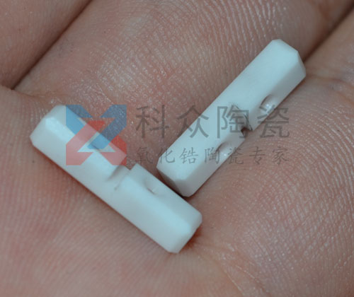 功能陶瓷半導(dǎo)體化的途徑，基本原理是什么？