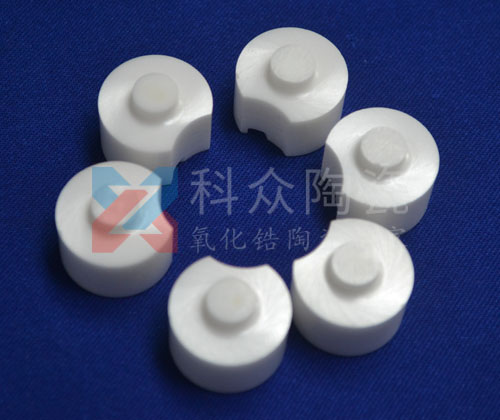 怎樣選擇高質(zhì)量的氧化鋯陶瓷球？