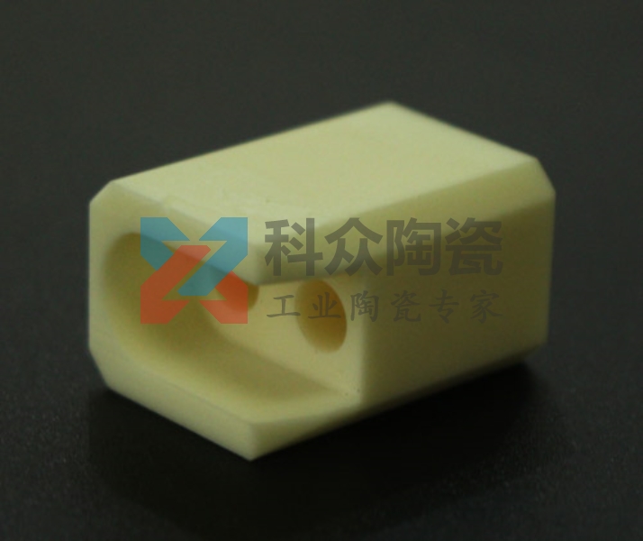 氧化鋁陶瓷有那三個顯著的優(yōu)點？